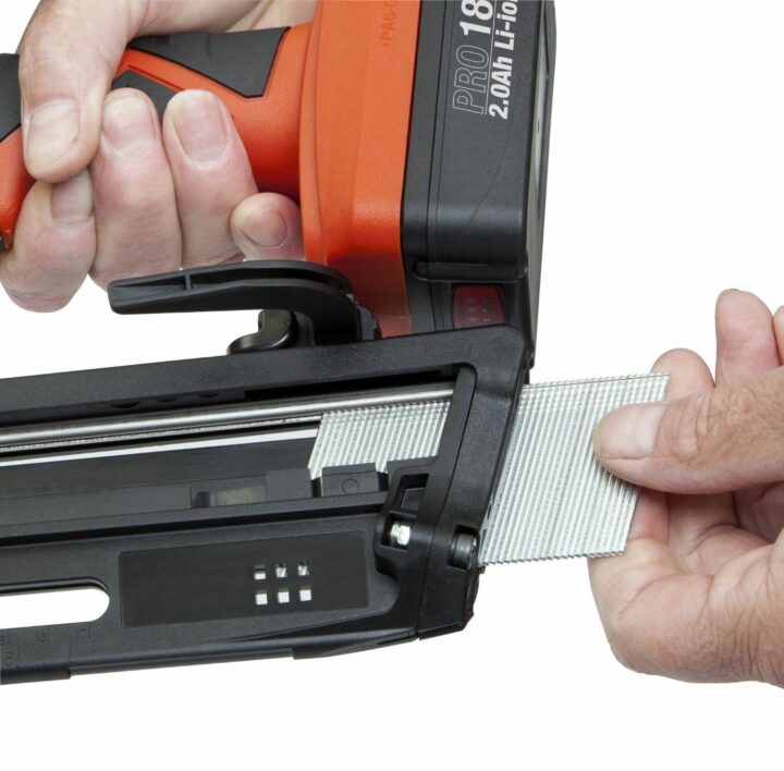 Tacwise 1243 Battery Powered 16 Gauge Angled Finish Nailer - 20mm-63mm - Image 4
