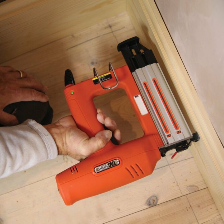 Tacwise 1183 18 Gauge Electric Brad Nailer - 20-50mm - Image 6