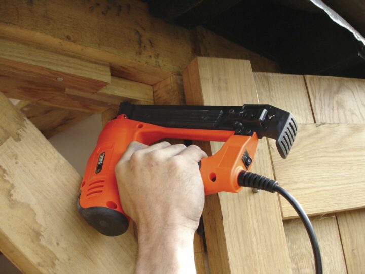 Tacwise 400ELS 18 Gauge Electric Angled Nail Gun - 20-40mm - Image 7