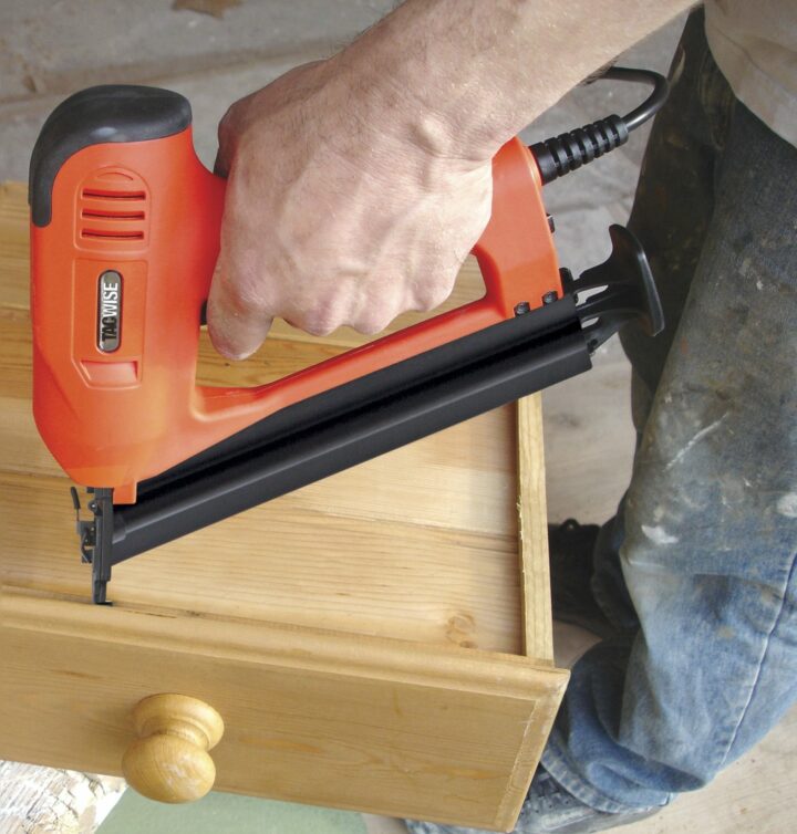 Tacwise 400ELS 18 Gauge Electric Angled Nail Gun - 20-40mm - Image 5