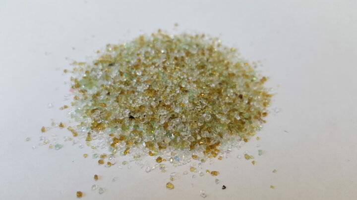 Fine/Medium Grade Crushed Glass Blasting Media - 25kg