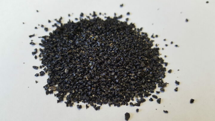Medium Grade (0.2-0.85mm) Iron Silicate Blasting Media - 25kg