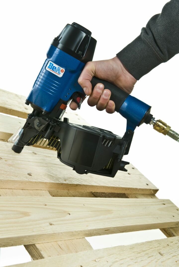 BeA 567DC 2.1-2.5 Pallet & Construction Air Coil Nailer - 32-65mm - Image 2