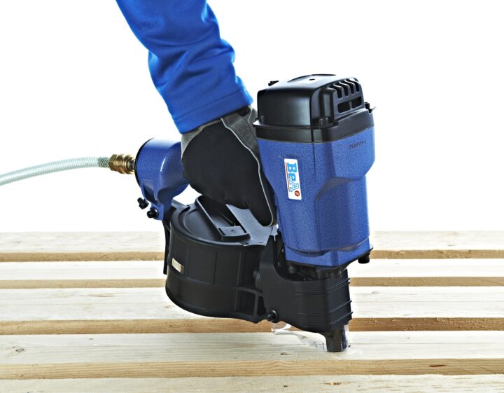 BeA 730DC 2.3-2.9 Heavy Duty Pallet & Packing Air Coil Nailer - 45-70mm - Image 3